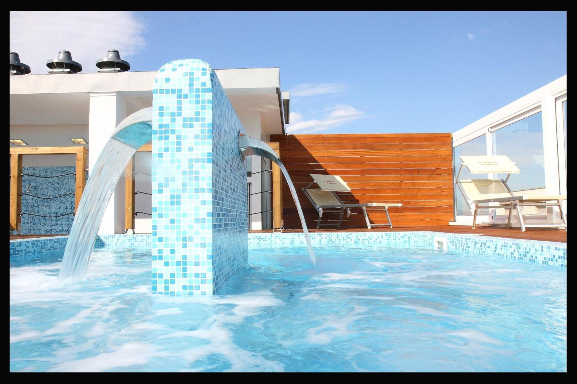 Hotel Panama Majestic ريميني المظهر الخارجي الصورة